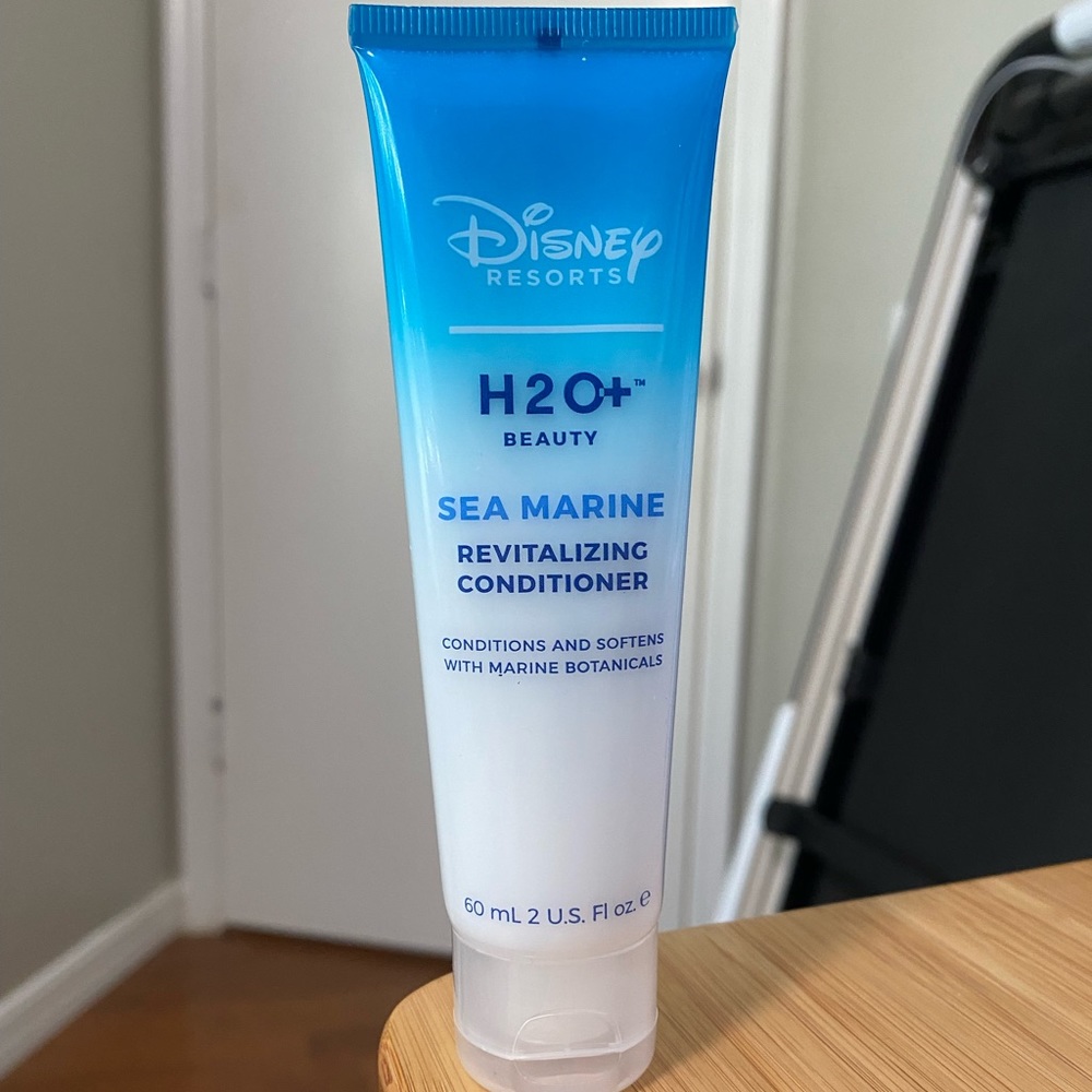 5 for $30!✨ Disney Resorts H2O + Beauty Sea Marine Revitalizing Conditioner